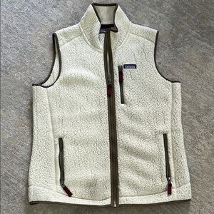 Patagonia Cream and Brown Fleece Vest with Plush Texture